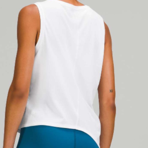 Lululemon Asymmetrical V-Neck Tank Top | Size 4 - Picture 4 of 8